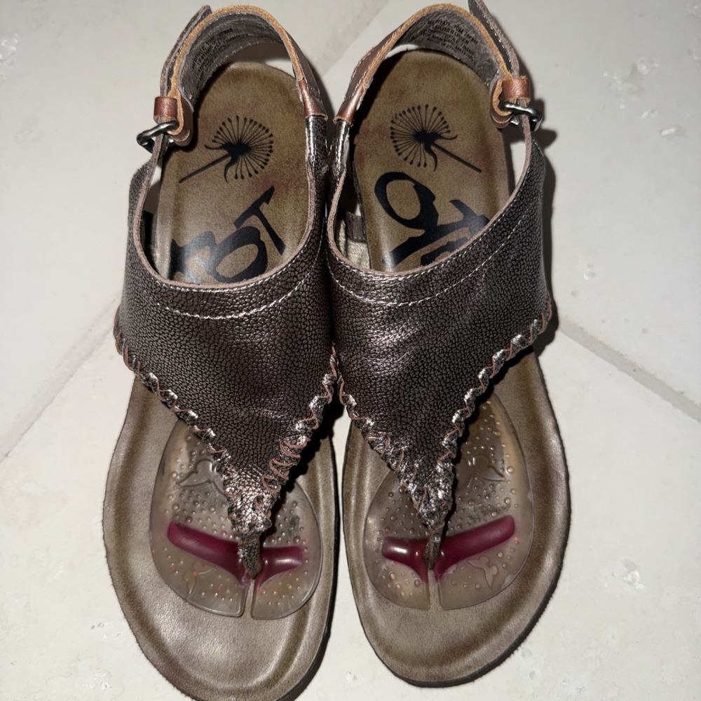 OTBT Size 10 Meditate Wedge Sandal Metallic Silver Slingback Comfort